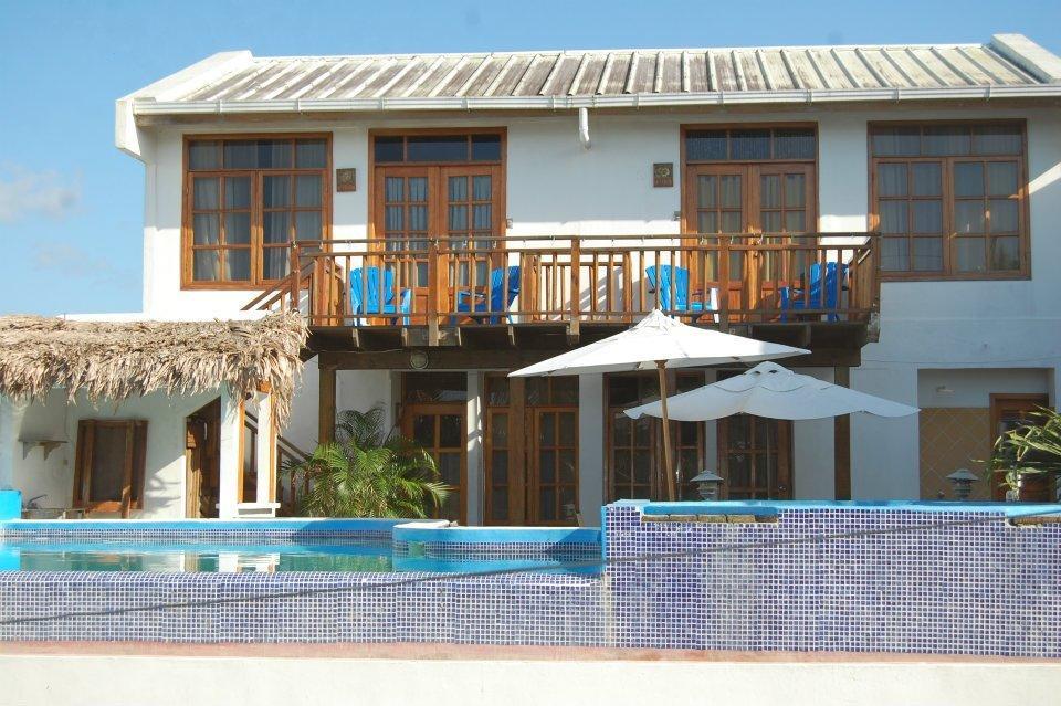 Hotel Y Restaurante Cesar Mariscos Тела Экстерьер фото